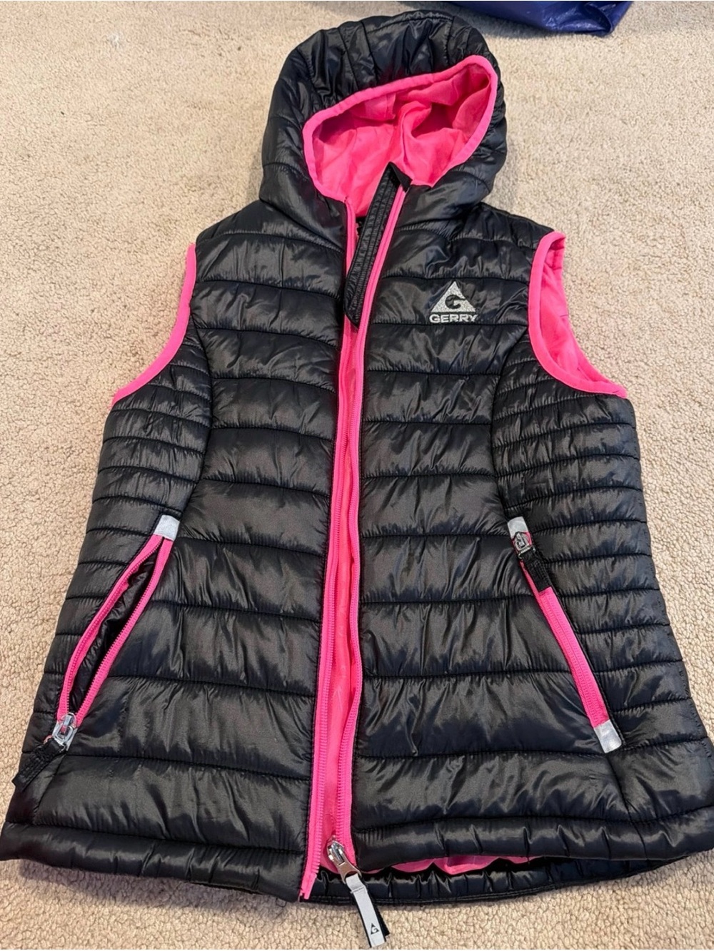 Gerry girls Black hooded Puffer Vest with Hot Pink Trim Sz 10/12